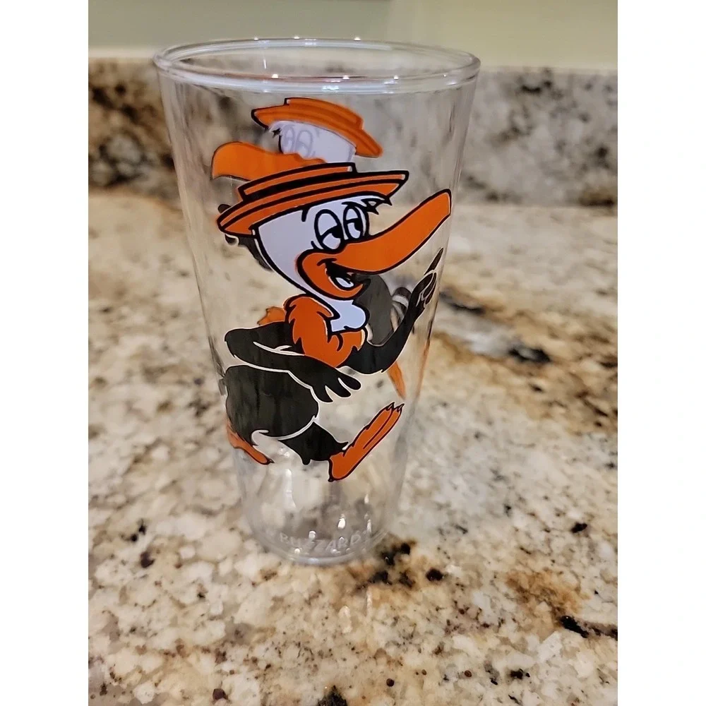 Vintage 1973 Beaky Buzzard Glass Pepsi Collector Series Looney Tunes Warner Bros